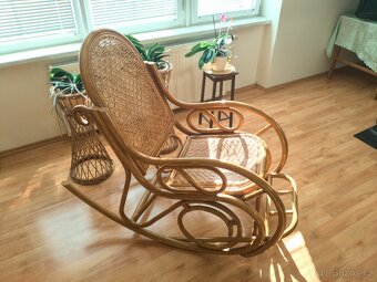 Ratanové houpací křeslo - 2