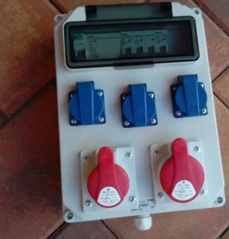 zásuvkový rozvaděč-stavební rozvaděč - 2