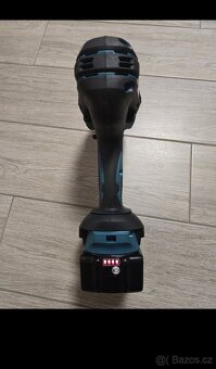 Aku rázový utahovák - 2