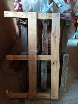 Staré palety na topení za odvoz - 2