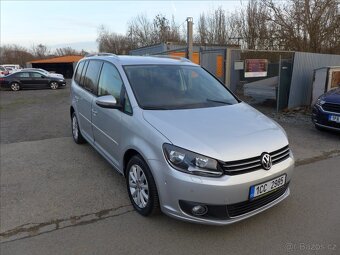 Volkswagen Touran 1,6 TDI KAMERA, TAŽNÉ, VÝHŘEV - 2