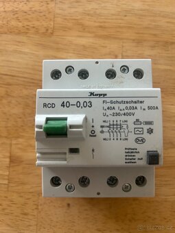 Elektromateriál jističe chrániče Praha 4 - 2