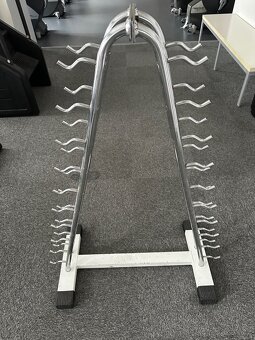 Stojan na jednoruční činky - 2