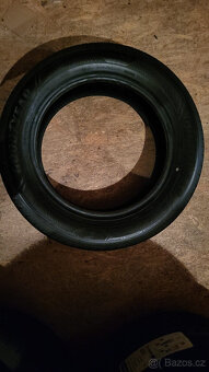 Goodyear 215/60R17 100H - 2