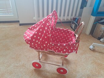 Proutěný kočárek pro panenky - 2