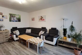 Prodám byt 3+1/L + GARÁŽ v centru Klatov - 2