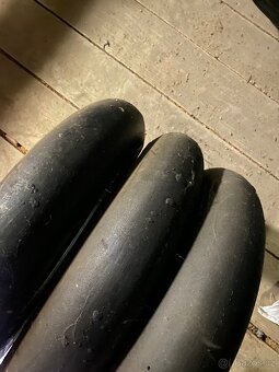 Pneu 125/80 R16 - 2