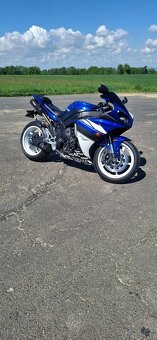 Yamaha YZF-r1 big bang - 2