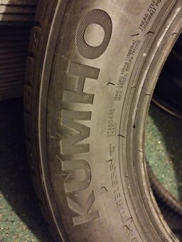 Pneu 205/60/16.Nova Kumho - 2