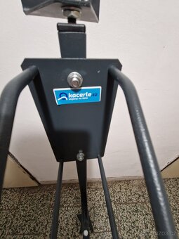 KS-750 Natáčecí nástěnný stojan pro jedno jízdní kolo. - 2