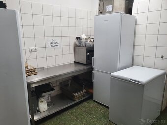 Nerez stůl - 2
