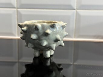 Ručně vyráběný květináč – Ježek, jedinečný design - 2