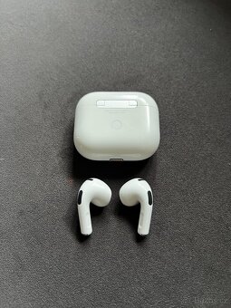Apple Airpods 3 - A2564 - 2