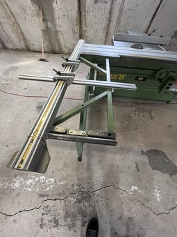 Formátovací pila Robland Z250 s předřezem - 2