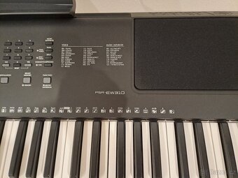 Yamaha PSR EW310 - 2