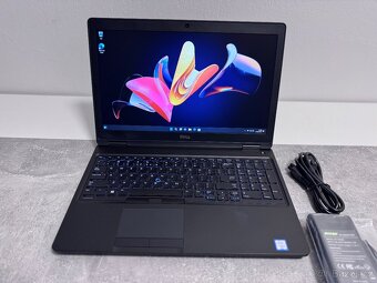 Dell Latitude 5580 - 15.6” FHD IPS / Core i5 / 256GB SSD - 2