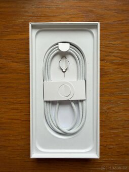 iPhone 16 Pro Max 256 GB – ZÁRUKA 6/2027 - 2