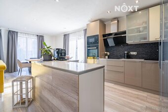 Prodej Rodinný dům, 216㎡ - 2