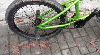 Jízdní kolo BMX - 2