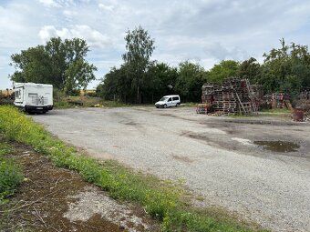 Plocha k pronájmu - 2