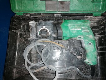 Bourací kladivo a vrtačka - 2