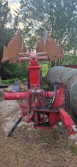 Pluh paterák obracák Gregoire Besson - 2