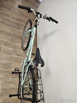 Krásné dámské kolo - 2