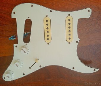 Pickguard,snímače,poťáky,3-pol.switch, Greco,Maya 70 roky - 2