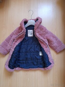 Divci kozisek zn.C&A vel.104 - 2