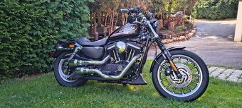 Harley Davidson 883R - 2