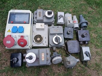 Elektromateriál - 2
