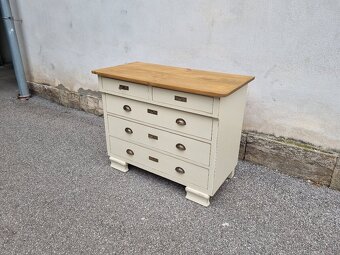 NÁDHERNÁ KOMODA PO RENOVACI - 2