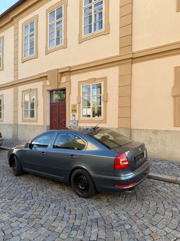 Škoda Octavia II 2.0FSi ČR 1.Maj Sport Navi Xenon - 2