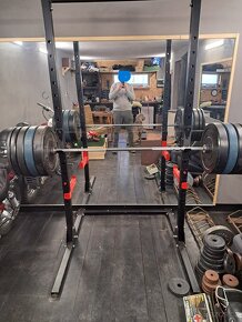 posilovaci věž na bench Press - 2