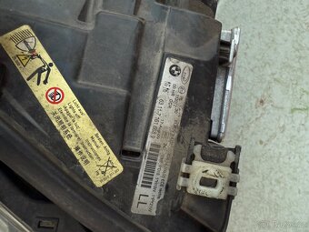 Bmw e90 xenon pravý - 2