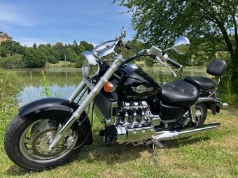 Honda GL 1500/6 Valkyrie - 2