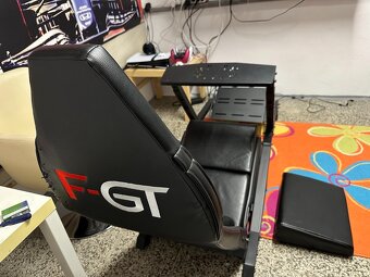 Herní křeslo Next Level Racing® F-GT Cockpit - 2