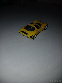 Hot wheels premium Alfa romeo 33 stradale - 2