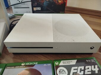 X box one S - 2