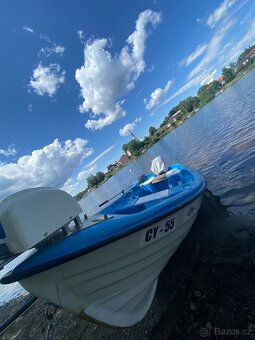 Krásný člun Lipno - 2