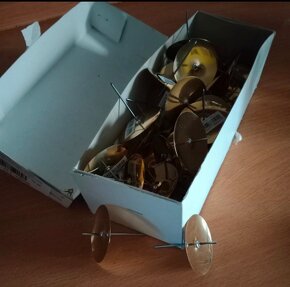 Zlatý bodec pod svíčku 4 cm - 2