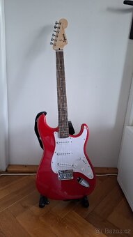 Elektrická kytara Stratocaster - 2