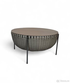 Luxusní designový odkládací stolek Cestlavie Poltrona Frau - 2