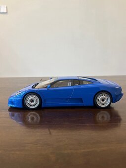 1/18 Autoart Signature Bugatti EB110 GT Blue - 2