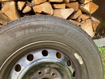 Celoroční pneu Mischelin 205/65 R15 - 2