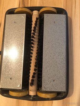 Ruční  mechanický vysavač - 2