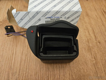 Nový originální popelník Fiat Barchetta - 2