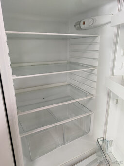 Kombinovaná chladnička PRIVILEG - 2