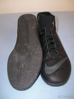 Sportovní obuv dětská  NIKE  MERCURIAL - č. 42 (nebarvící) - 2