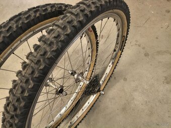 Zapletená kola 26" Shimano XT / ARAYA 7000 / Panaracer - 2